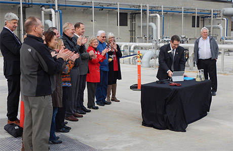 Mayor Severns using our state-of-the-art technology to send Clean Water Facility flows to Oak Harbor Bay